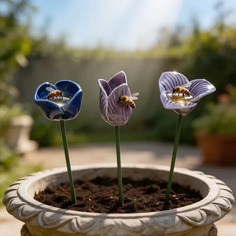 Handgefertigte Bienenblüten-Tränken – Wetterfeste Keramik, Set (6)