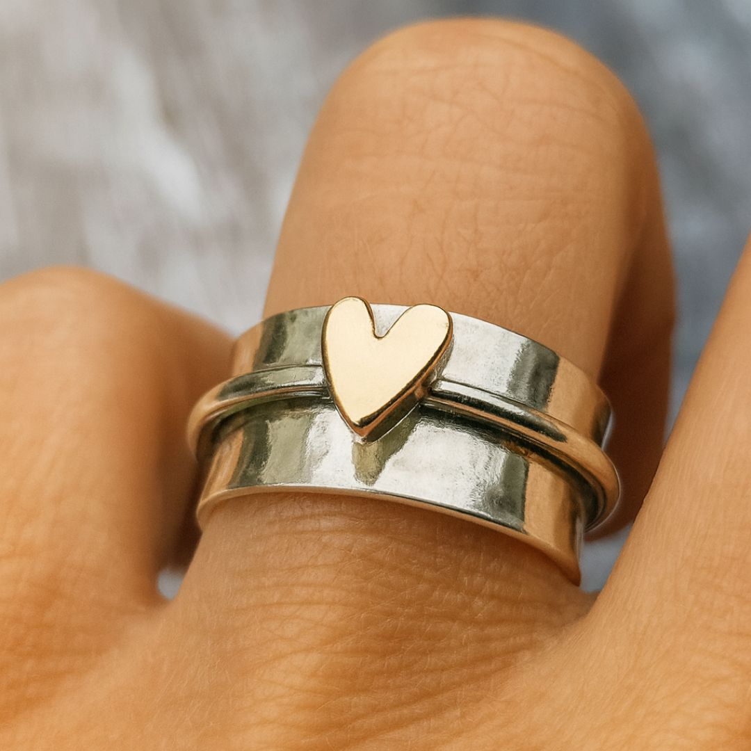 Vintage-Ring – Herzgold trifft Silberglanz