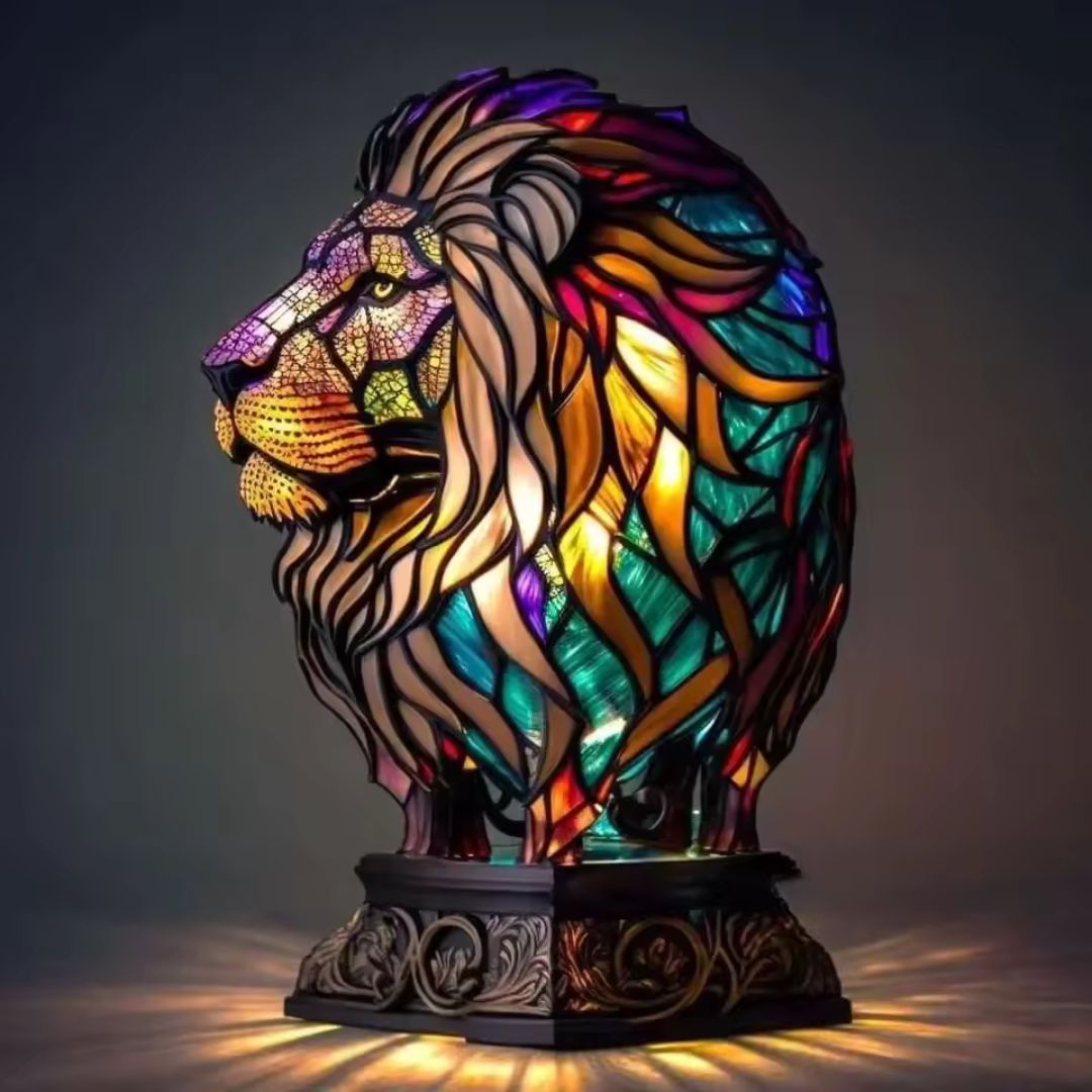 LeuchtLöwe - handgefertigte Lampe, die Herzen erstrahlen lässt