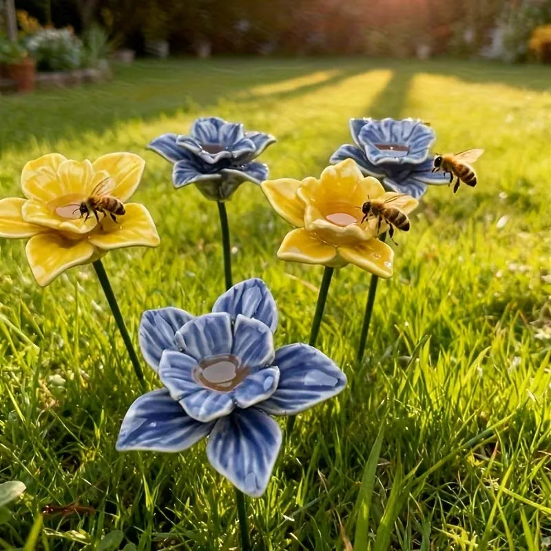 Handgefertigte Bienenblüten-Tränken – Wetterfeste Keramik, Set (2)
